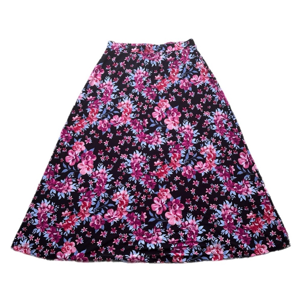 black floral midi skirt 🌸🖤